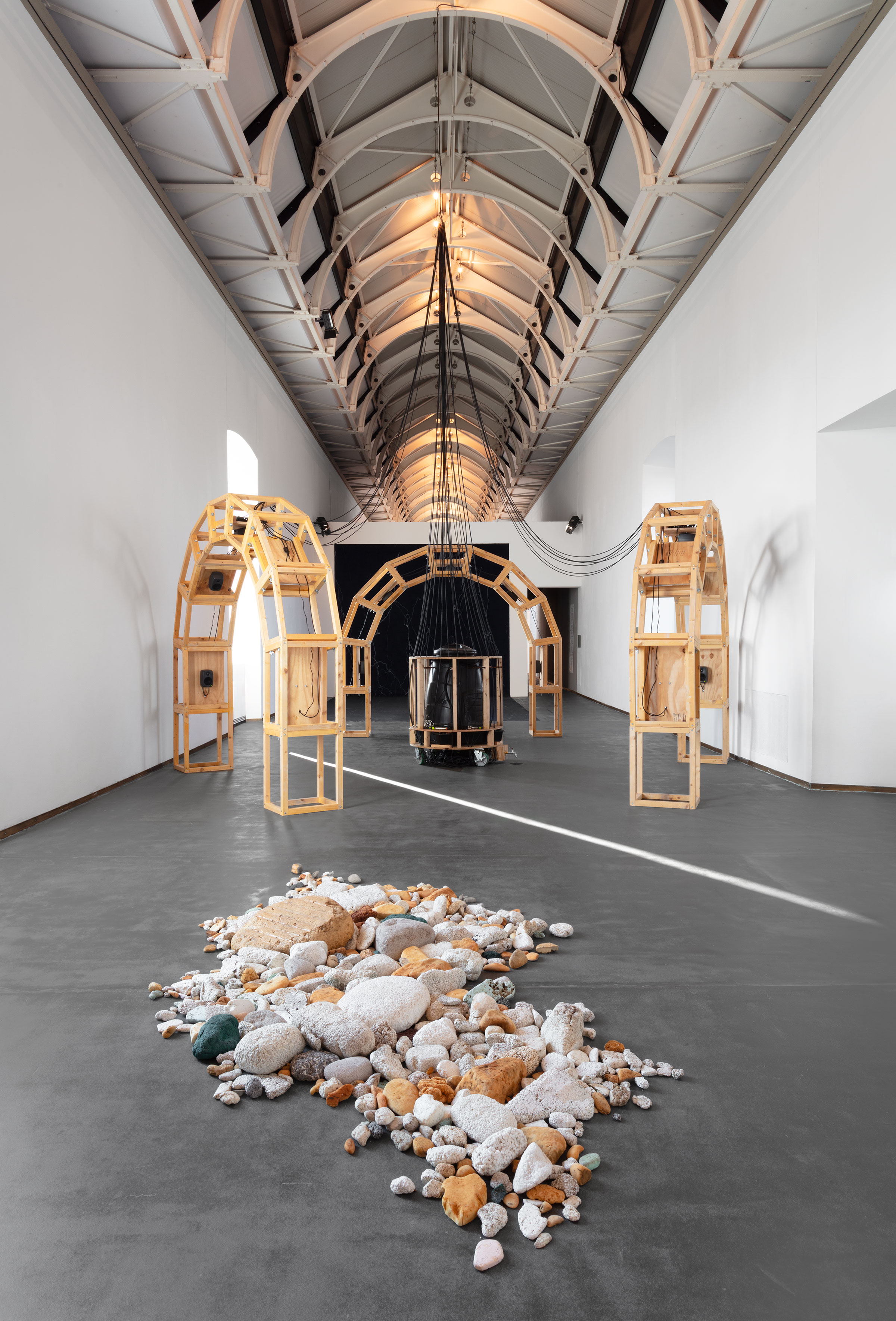 Caretto/Spagna, u00catre galet, 2011; Tamara Henderson, Worm Affair, 2023